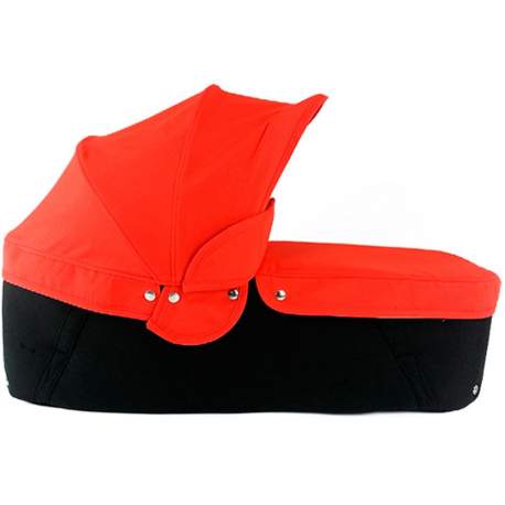 Capazo cuco base negra capota y cubre rojo