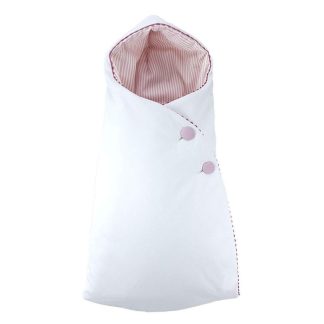 Saco capazo capucha. Piqué canutillo blanco, interior en canutillo rayas maquillaje.