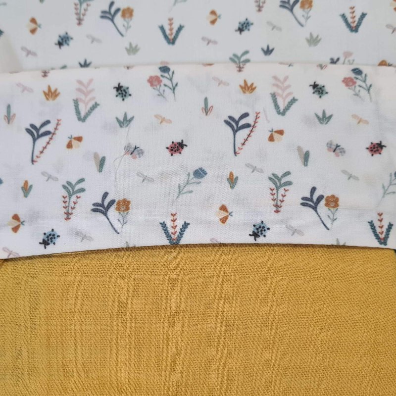 Colchoneta Reversible Serker Mariquitas Mostaza