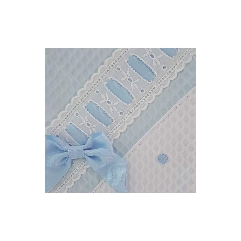 Panera lencera napoles gris con entredos y bordado de bodoques