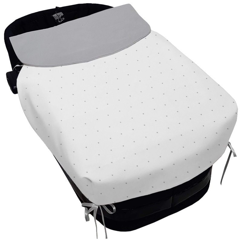 Colchas universales para capazo en piqué blanco con bordado de topitos